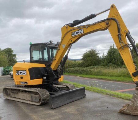JCB 8 tonne Tracked Excavator